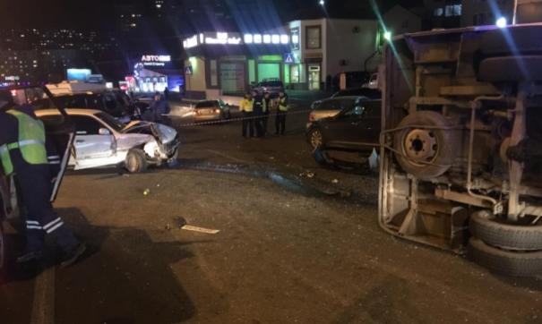 Во Владивостоке произошла массовая авария с участием автобуса