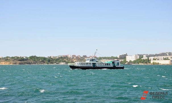 море