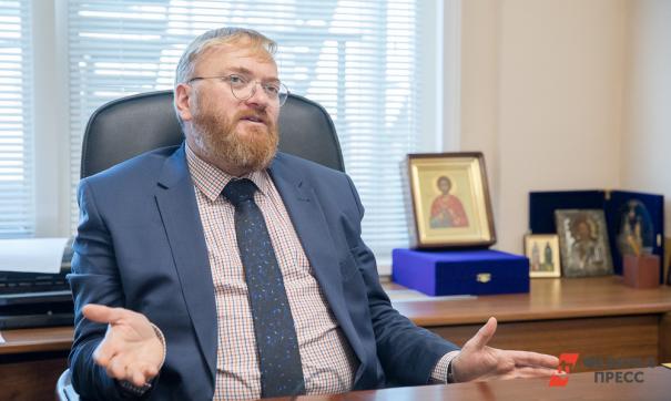 «Никто никого не бил, не колошматил», — рассказывает депутат