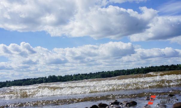 Река