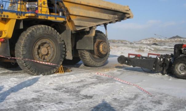 Колесо Белаза стало причиной двух смертей в Сибири