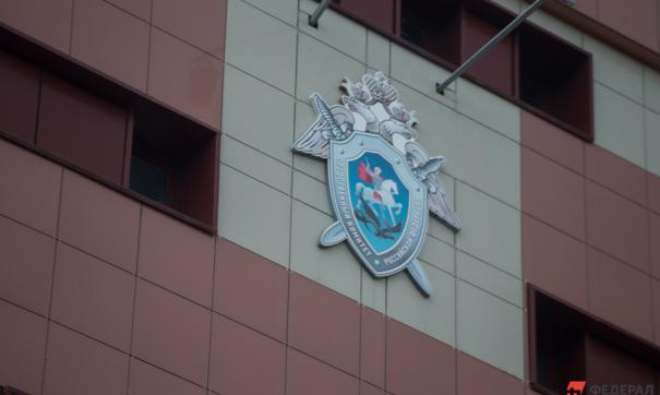 Чиновника подозревают в превышении полномочий