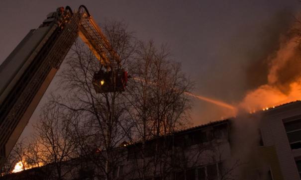 Пожар в жилом доме начался на чердаке