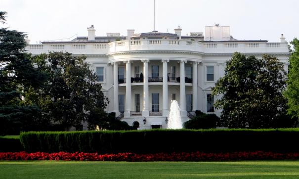 Члены палаты представителей США проголосовали за отмену режима ЧП