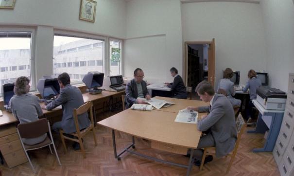 Журналисты в газетах могут работать при любом редакторе