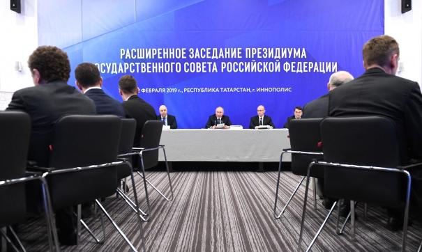 Расселять надо не менее 2 млн квадратов аварийного жилья в год