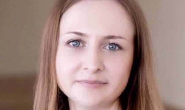 Липатова, напомним, входит с состав совета директоров холдинга с прошлого года.