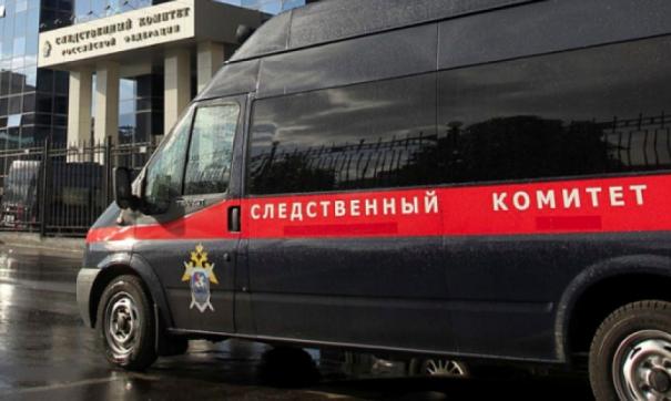 Девочка проживала в квартире одна вместе с матерью