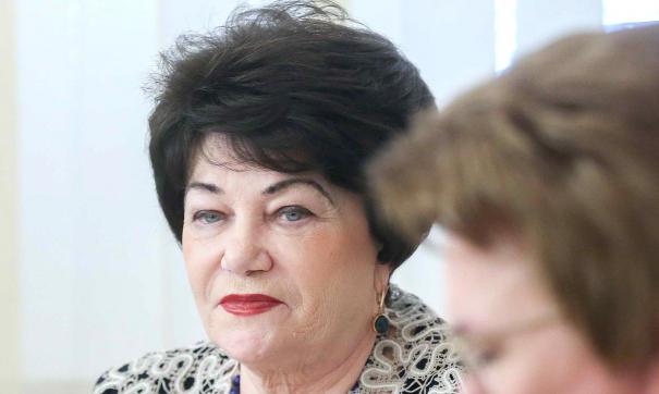Плетнева отметила, что наказывать геев за их ориентацию не нужно, необходимо «лечить» их