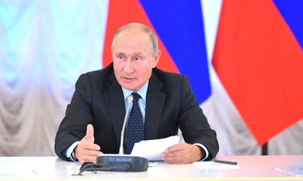 Владимир Путин подписал два новых закона