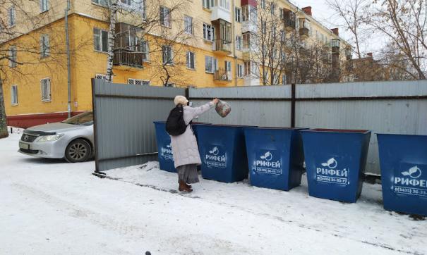 В Нижнем Тагиле начали обновлять площадки с мусорными баками
