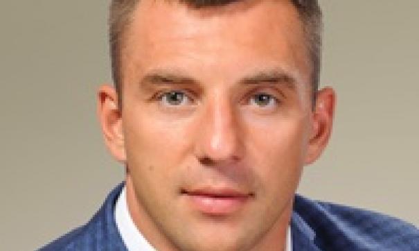 Депутат считает, что против него клевещут.
