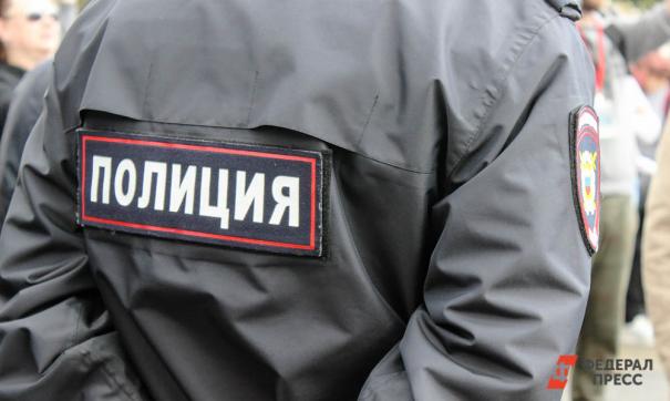 Силовики досматривают граждан и обыскивают компании