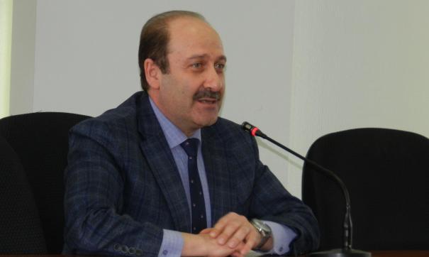 За отчет Дмитрия Фельдмана проголосовали только трое депутатов