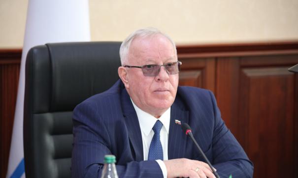 По словам Александра Бердникова, отставка была добровольной