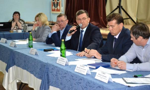 Первую встречу провели с жителями Родниковского сельского поселения