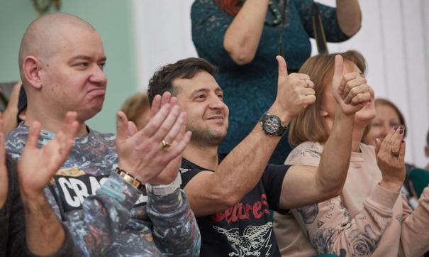 Видео заканчивается словами «У каждого своя дорога»