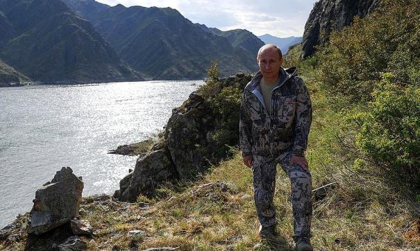 Путин поддержал идею строительства парковой зоны возле Невы