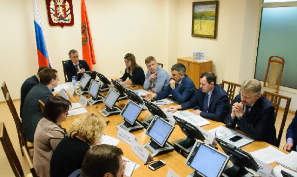 Первыми корректировки обсудили члены комитета по строительству и ЖКХ