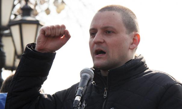 Удальцова задержали около администрации президента