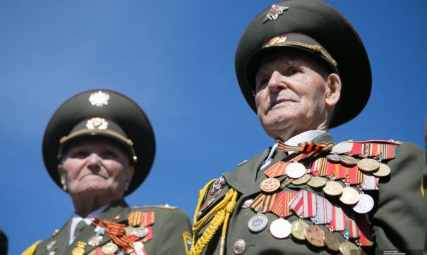 Воробьев поздравил ветеранов с наступающим праздником