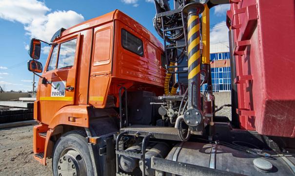 За день компания вывезла 17 тонн мусора