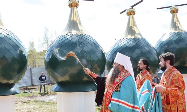 Храм