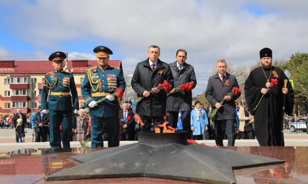 Жители и гости Южно-Сахалинска почтили память павших воинов