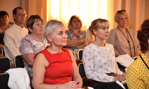 В Вологде открылся Межрегиональный форум женщин