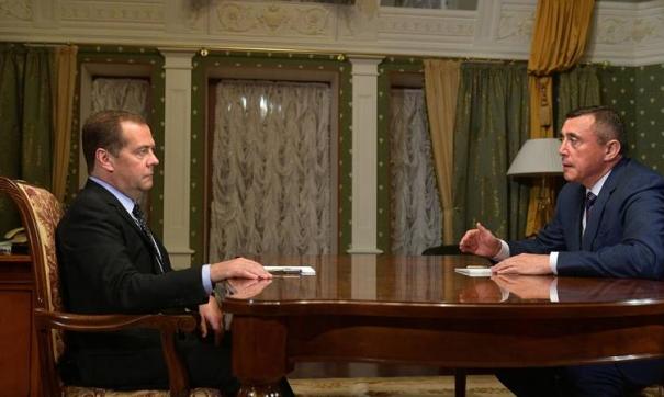 Дмитрий Медведев пообещал уговорить Аэрофлот вернуться на Сахалин