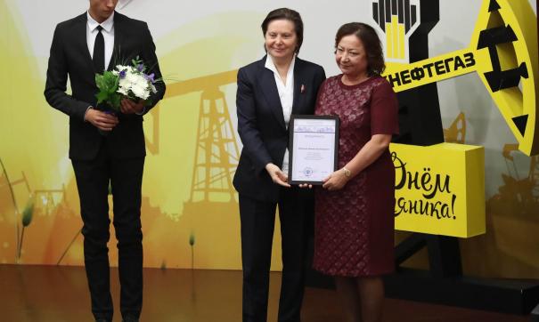 Завершающим аккордом праздника стал праздничный салют на Набережной