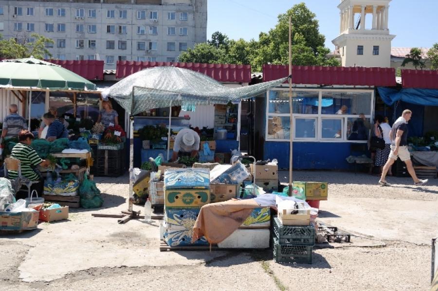 Рынок «Чайка» в Севастополе пытались захватить силой