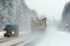 Сильные снегопады парализовали движение в части регионов России