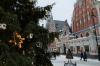 Латвийские города украсили рождественскими свастиками