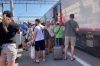 Пассажиры севшего в поле самолета прибыли в Омск
