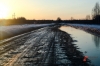 В Волгоградской области размытая дорога отрезала деревню от цивилизации: катафалки застревают