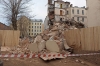 В Белгороде на разбирающих завалы спасателей обрушилась крыша
