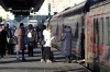 Поезд из Челябинска простоял с пассажирами больше часа: причина