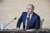 Владимир Путин сел за руль Volga