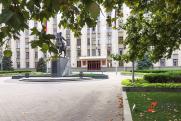 Главврач будет уволен в течение суток после митинга медиков в Армавире из-за доплат