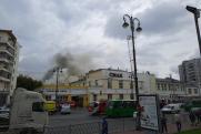 В центре Екатеринбурга загорелся хлебокомбинат