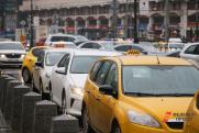 «Затраты лягут на плечи таксистов». Автоюрист об установке защитных экранов в автомобили такси