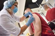 «Рядом с Гондурасом»: эксперты оценили темпы вакцинации в РФ