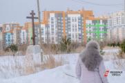 В Челябинске экс-замминистра экологии привез 200 литров воды 92-летней бабушке