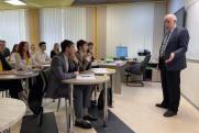К новоуренгойским «Роснефть-классам» с лекциями приехали преподаватели из Москвы