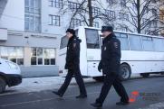 В Ханты-Мансийске мужчину наказали за плакат против спецоперации на Украине