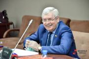 Экс-главе челябинского парламента вручили нагрудный знак «Почетный депутат»