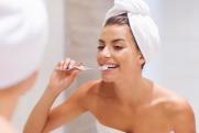 Как выбрать идеальную зубную щетку: советы стоматолога