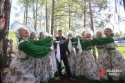 Мэр Орлов разграничил границы Европы и Азии клумбами: фоторепортаж