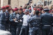 В Ереване протестующие четвертые сутки требуют отставки Пашиняна